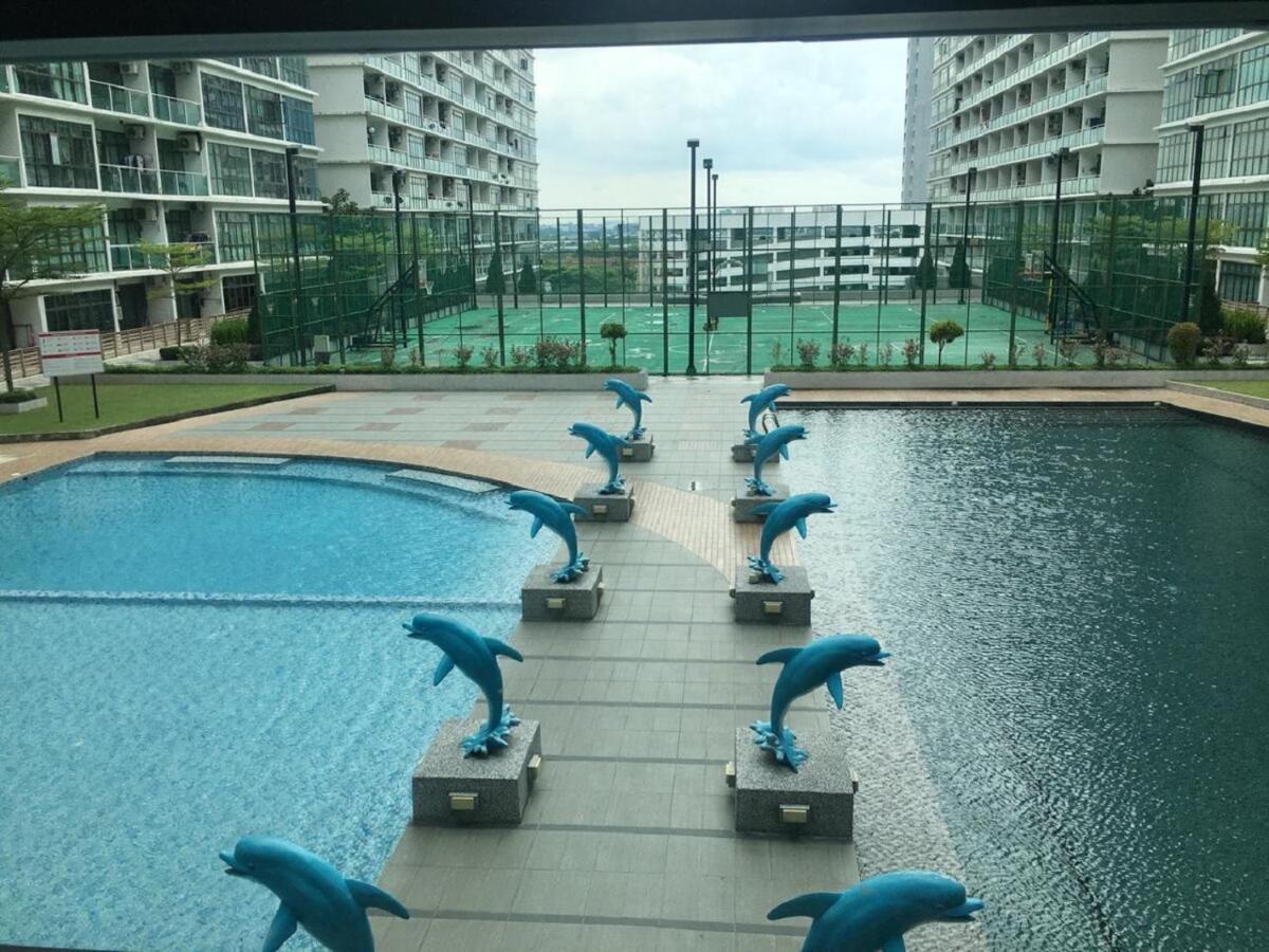 11-Modern Homestay Palazio Lake View Mount Austin Palazio Near Aeon Themepark Toppen Ikea Johor Bahru Exterior photo
